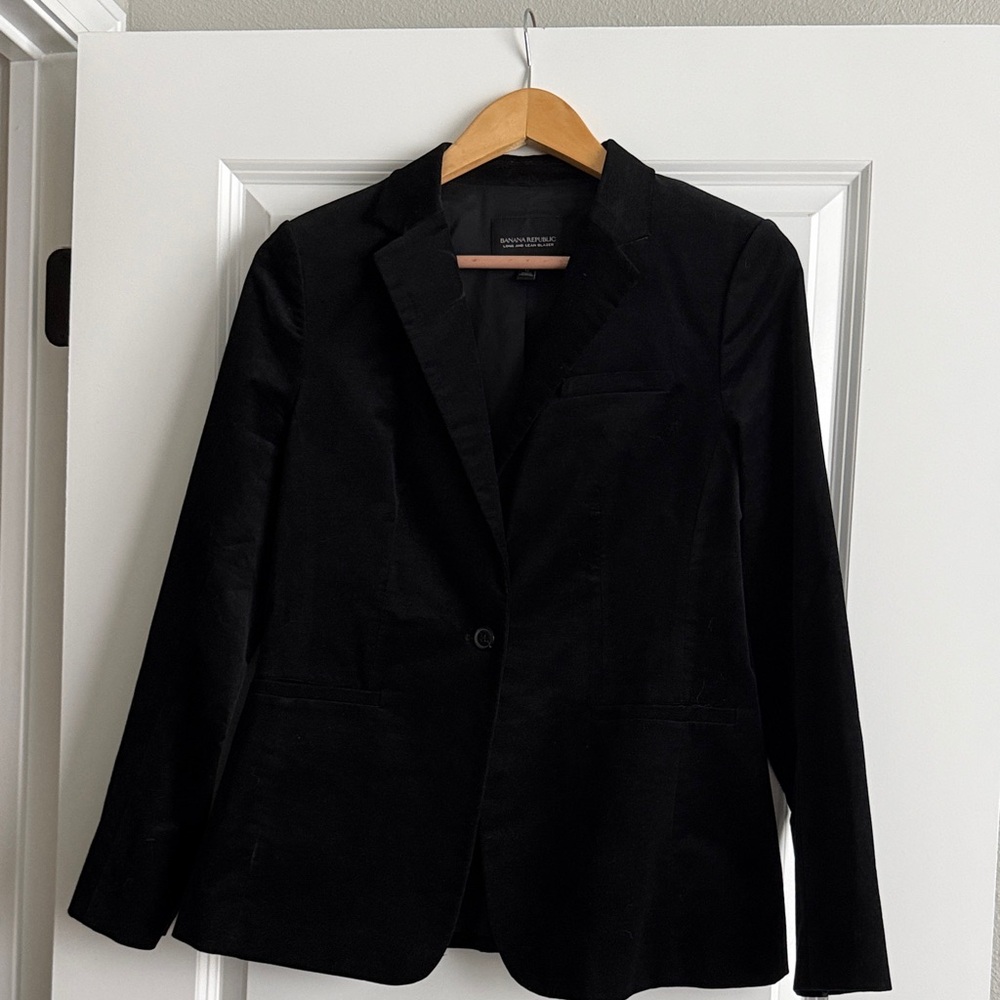 Banana Republic Classic Black Blazer
